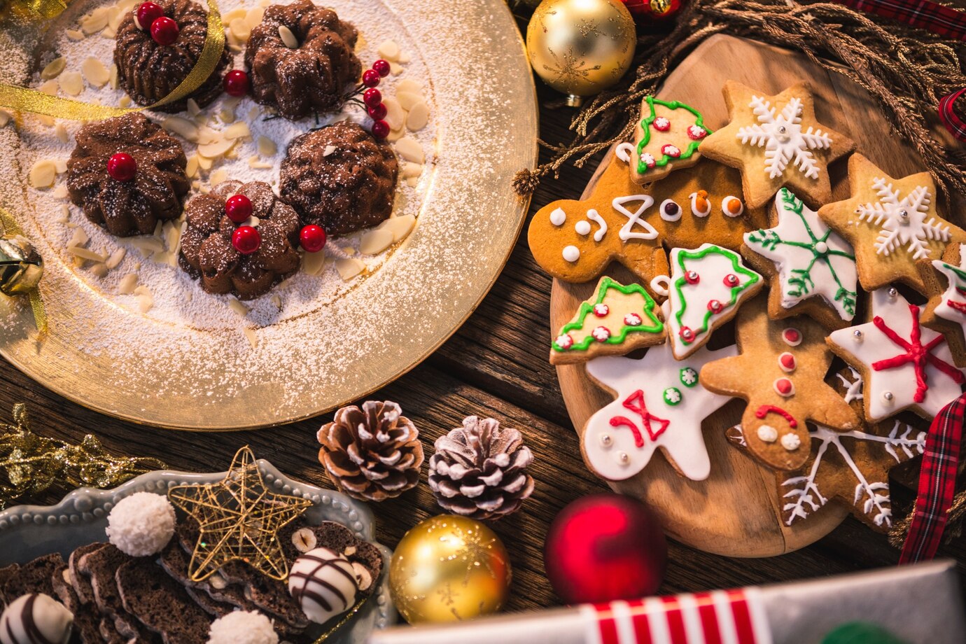 Assortment of Christmas cookies.